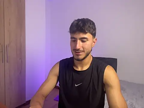 LIAM COLT online show from March 5, 8:49 pm