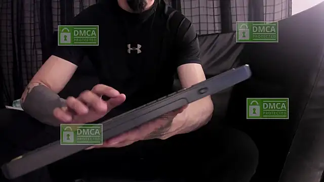 Ink Hung online show from January 15, 2:48 am