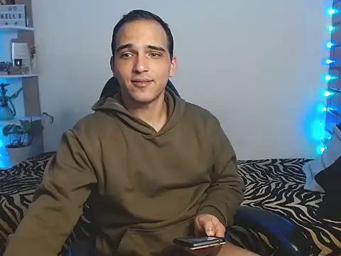 MaaX2330 online show from January 10, 6:23 pm