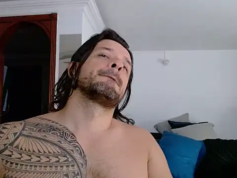 gonzzohunterr online show from April 19, 8:33 pm