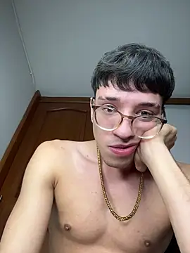 ArthurDavies  online show from February 26, 9:32 am