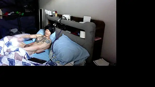 Ricanmrmarcus online show from February 2, 8:50 pm