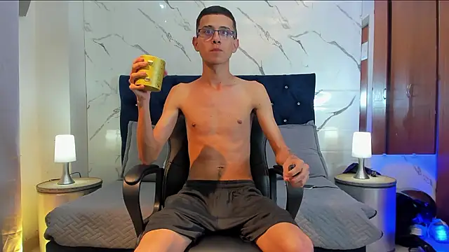 asher lux online show from February 20, 8:32 pm