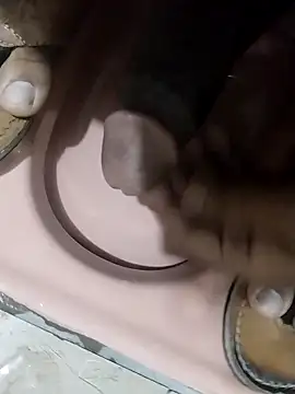 8inchhere online show from February 13, 8:47 pm