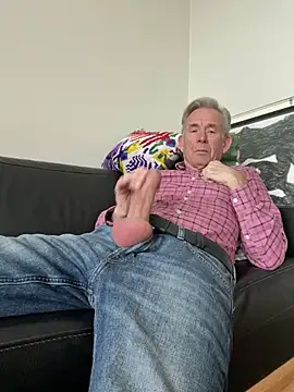 Pierre4tjyxx online show from February 22, 12:17 pm