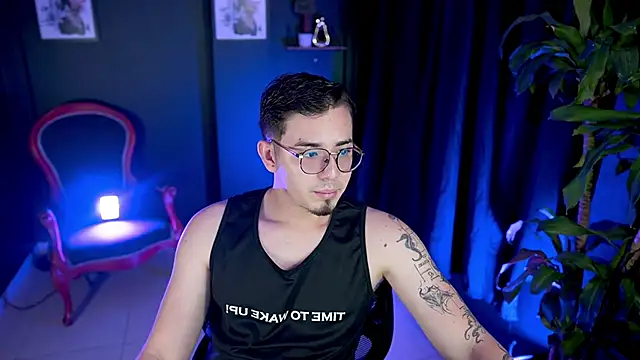 Leo Valmore online show from January 15, 7:49 pm