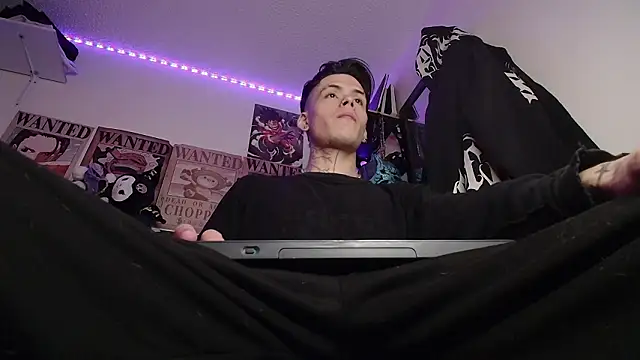 Anhony Muscle online show from February 23, 6:53 pm