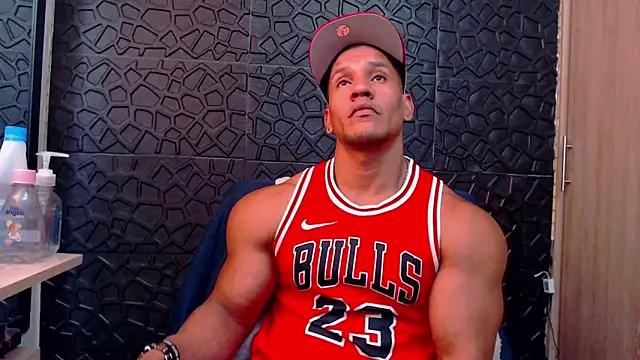 viktor herrera online show from February 11, 4:12 pm