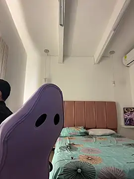 Iamcami  online show from February 20, 6:42 pm