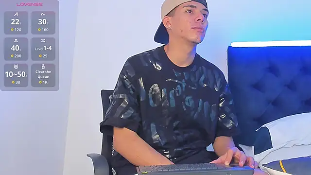 Marcus Moreno online show from January 8, 1:22 am