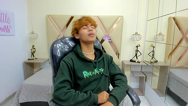 Anyelo Twink online show from March 4, 8:16 pm