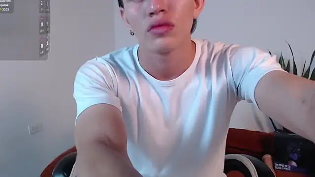 DarrenColleen online show from February 21, 11:50 pm