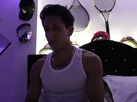 Santiagoo091 online show from January 16, 5:43 am