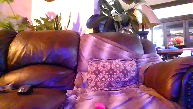 Moeblick online show from February 17, 11:47 pm