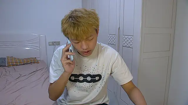 Chocolates-001 online show from March 11, 10:22 am