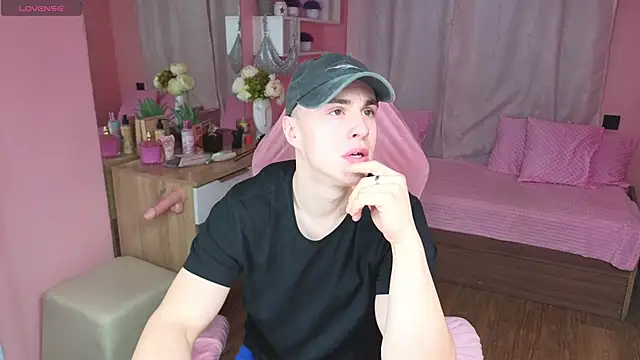 Kris Braun online show from March 3, 11:22 pm