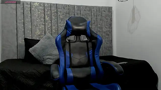 Calvin Hunter online show from March 13, 2:52 am