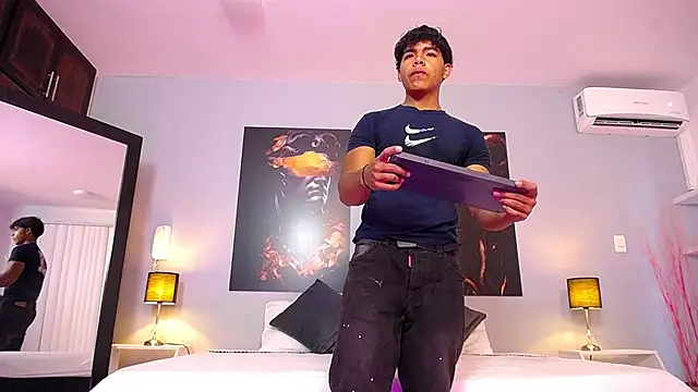 DanielHaloran online show from February 5, 1:18 pm