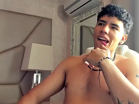 Tobias Vega online show from March 16, 7:18 pm