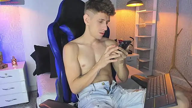 Jasper  jones online show from February 24, 2:07 pm