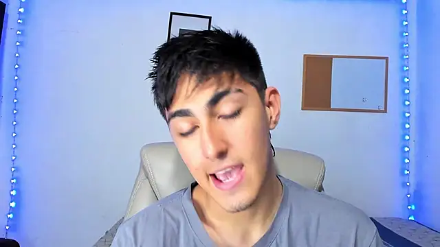 babyted272 online show from March 27, 12:17 pm