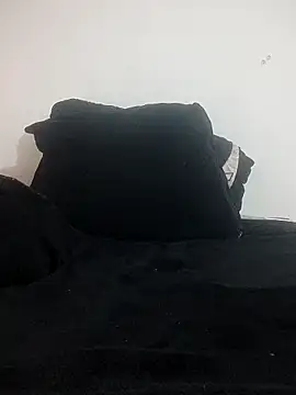 hairyandbigmann online show from February 3, 2:53 am