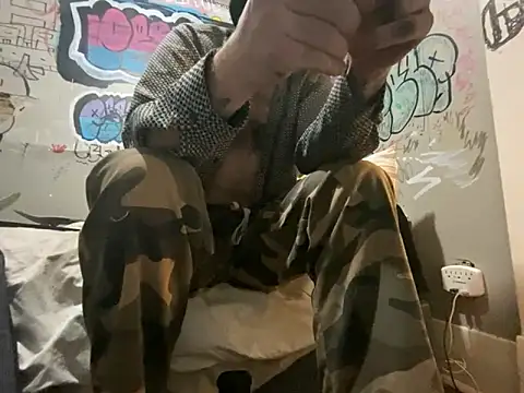 gothboiplzty online show from March 30, 5:30 am