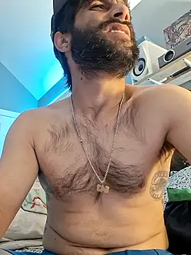 TrndSettr online show from February 18, 10:24 am