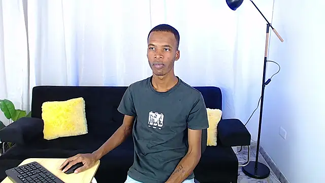 gusy 18 online show from February 17, 8:30 pm