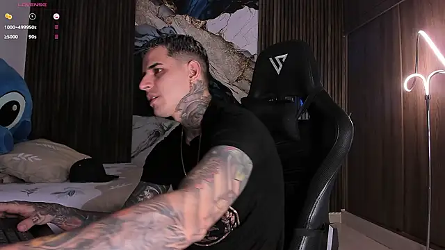 trisstann  online show from February 19, 10:39 pm