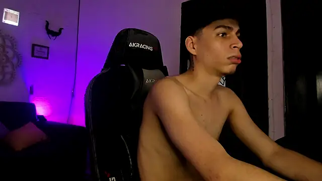 juan posada online show from February 13, 8:47 pm