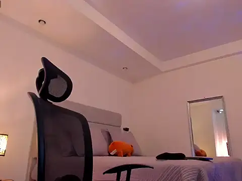 chris morgan7 online show from February 9, 6:56 pm