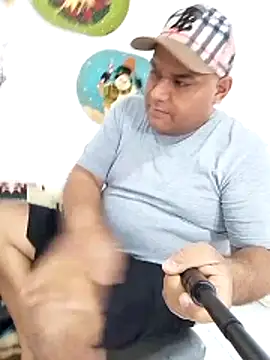 wessAndSandri online show from March 20, 7:50 pm