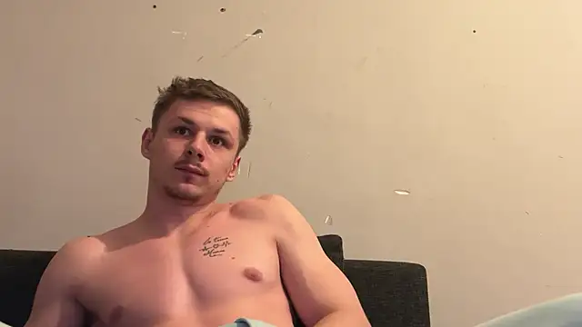 Lucas328706 online show from February 27, 7:24 pm