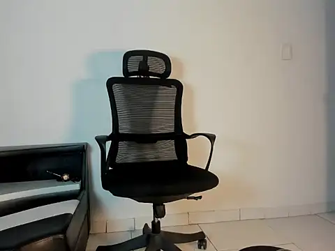 CRISTHIAN WOLF1 online show from March 4, 2:07 am