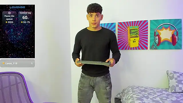 justin payn14 online show from February 11, 7:08 pm