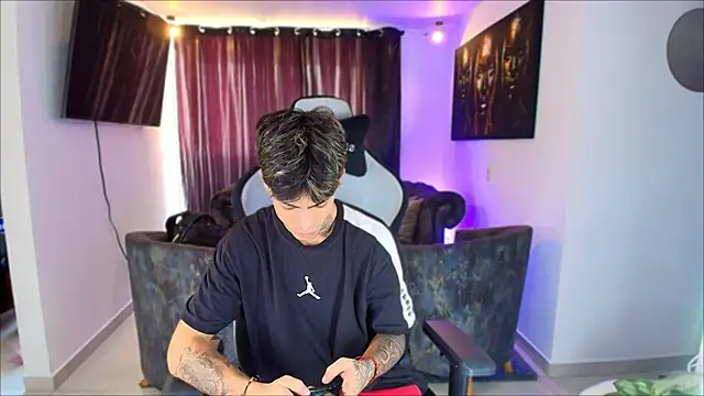 miguel aguirre  online show from February 17, 12:59 pm