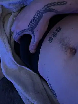 Piratee666 online show from February 5, 2:40 am