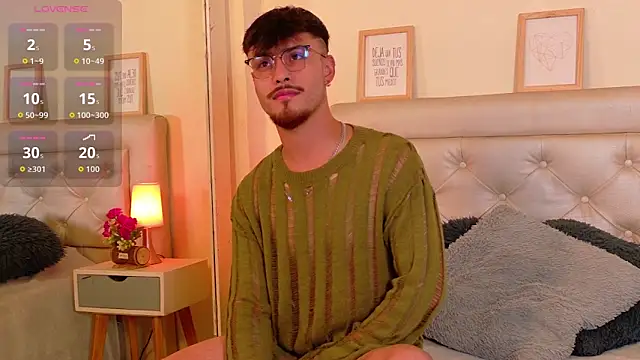 Aiden Gray online show from February 17, 9:14 pm