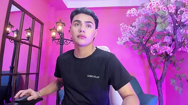 FemNoa online show from February 5, 11:28 am