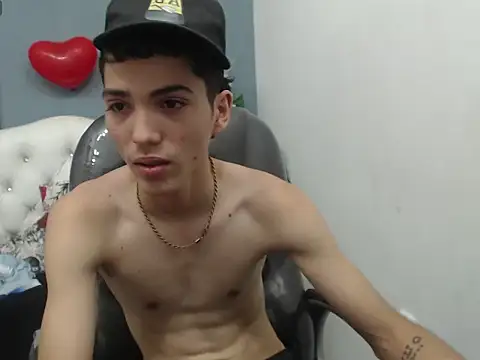 Asher costa online show from March 5, 10:39 pm