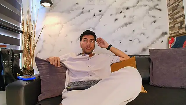 Max Hornye online show from February 16, 7:01 pm