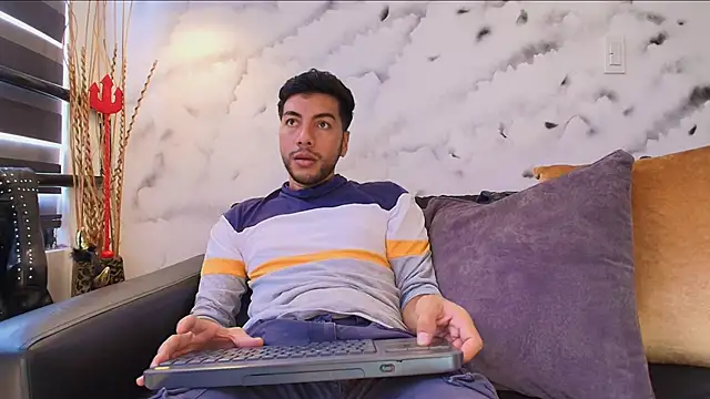 Max Hornye online show from February 23, 6:53 pm