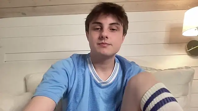 NoahhSkye online show from February 15, 1:01 am