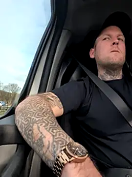 dave32000 online show from February 25, 1:45 pm