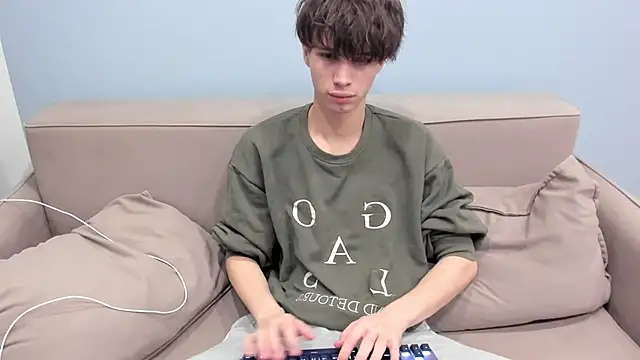 Ur NextDoor Boy online show from February 10, 7:29 pm