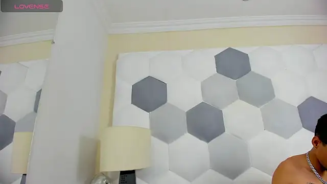 Davi Ponce online show from February 19, 3:58 am