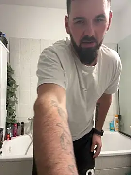 xxxsharkexxx online show from March 5, 8:05 pm