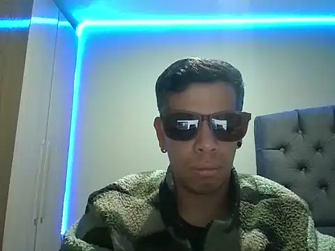 WILD BIGCOCK35 online show from February 27, 12:34 am