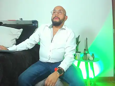 King bear 25 online show from March 6, 3:03 am